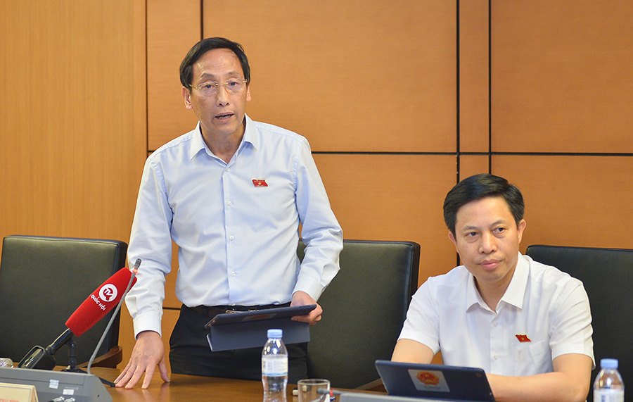 Thảo luận tổ 10: Rà soát quy định về Quỹ phát triển đất và Tổ chức phát triển quỹ đất