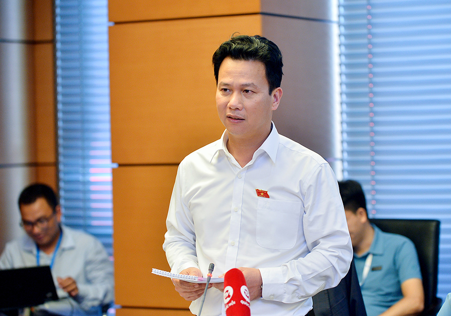 Thảo luận tổ 10: Rà soát quy định về Quỹ phát triển đất và Tổ chức phát triển quỹ đất