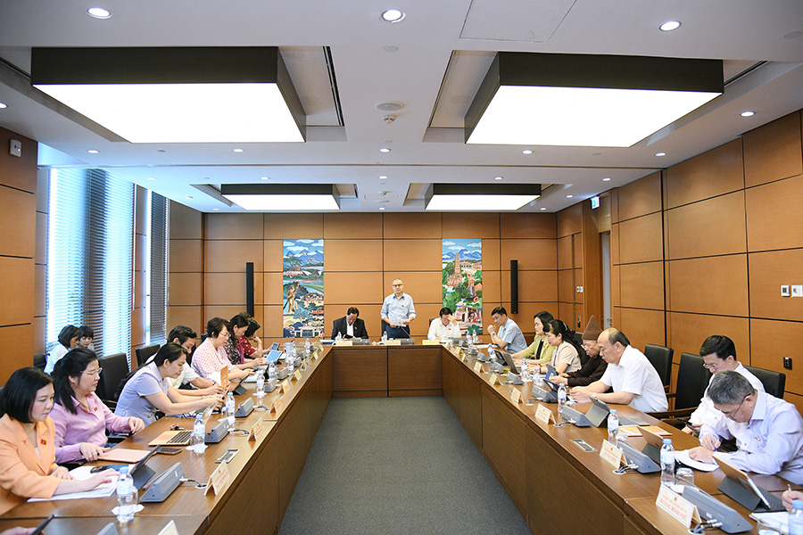 Thảo luận tại Tổ 9: Dự thảo Luật Đất đai (sửa đổi) cần bám sát tinh thần Nghị quyết 18-NQ/TW