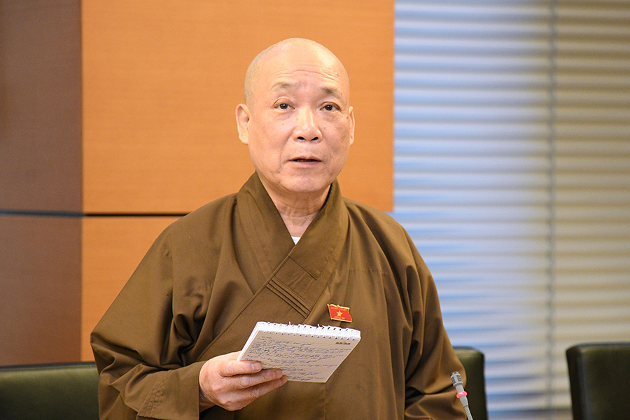 Thảo luận ở tổ 1: Cần có cơ chế kiểm soát chặt chẽ việc lợi dụng nhận quyền sử dụng đất trồng lúa để đầu cơ đất nông nghiệp