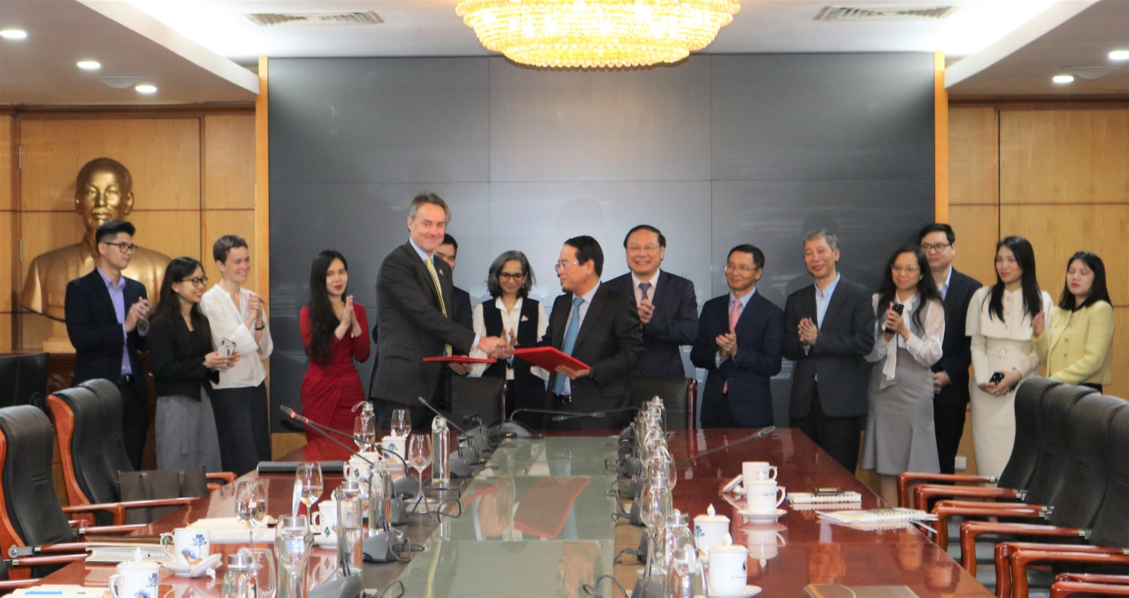 Bộ TN&MT ký kết hợp tác với Quỹ Liên minh năng lượng toàn cầu cho con người và hành tinh