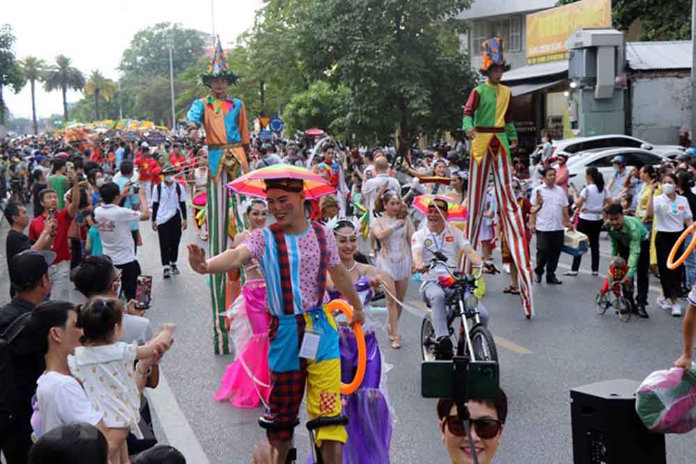 Festival Huế 2022: Rực rỡ sắc màu văn hóa trong lễ hội đường phố