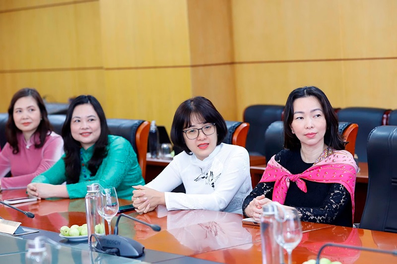 Bộ trưởng Đặng Quốc Khánh: Đánh giá cao những đóng góp của phụ nữ trong ngành Tài nguyên và Môi trường