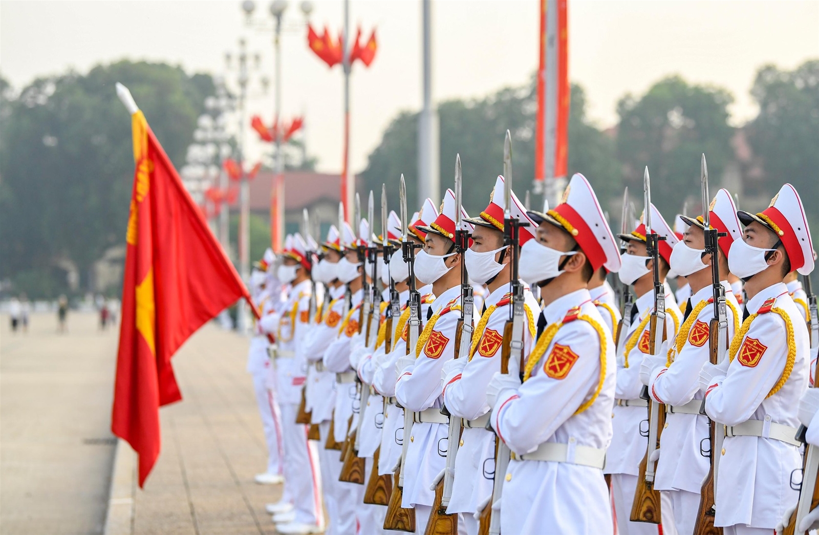 Thiêng liêng nghi lễ thượng cờ mừng Quốc khánh 2/9