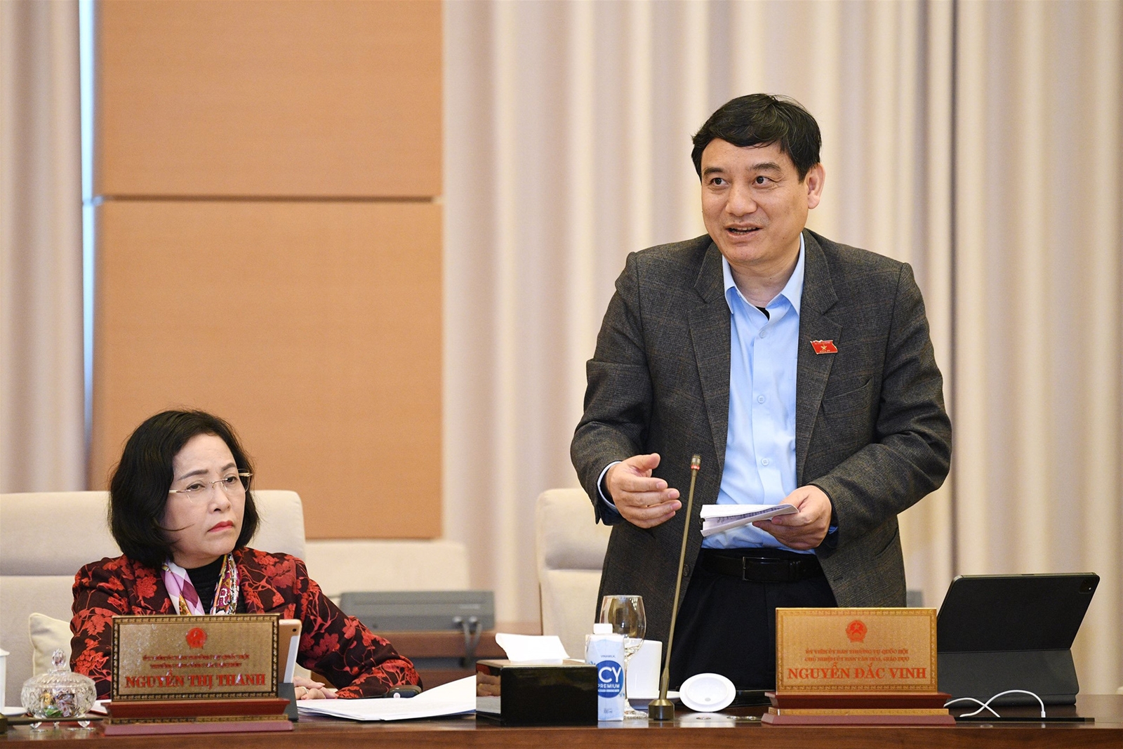 Ủy ban Thường vụ Quốc hội nhất trí tổ chức lấy ý kiến Nhân dân về dự án Luật Đất đai (sửa đổi) đến hết ngày 15/3/2023