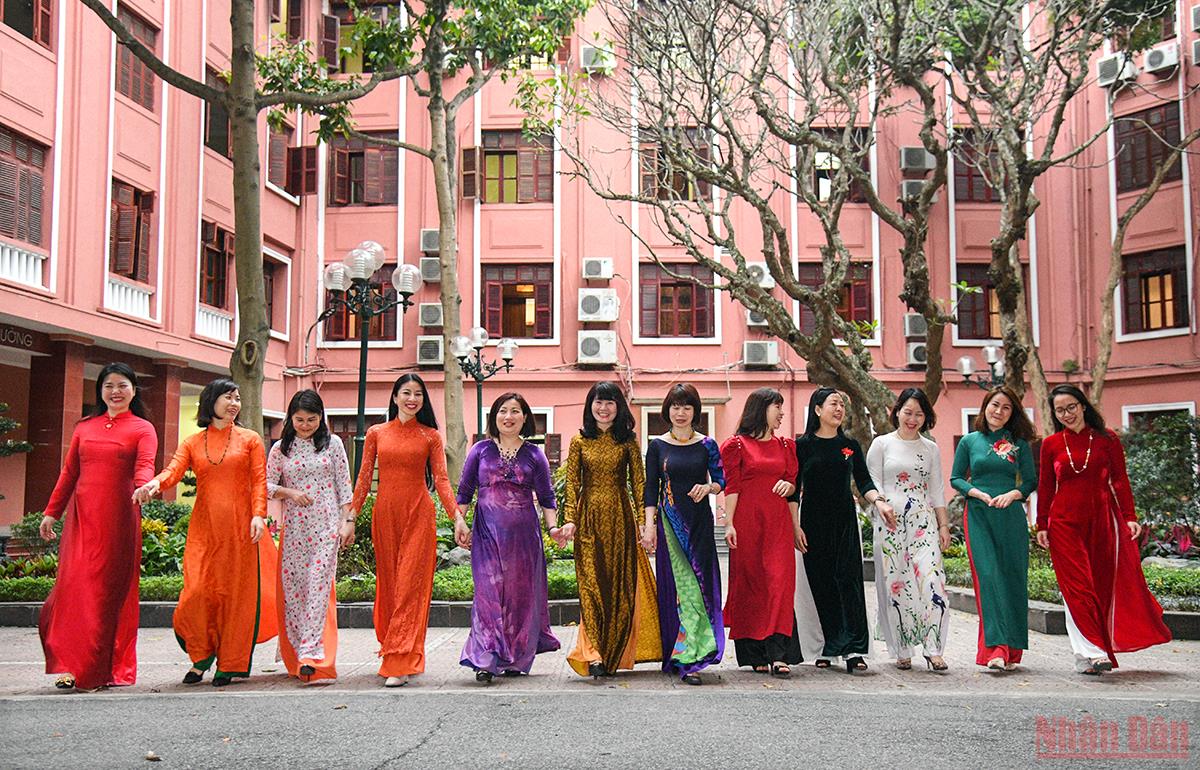 Phụ nữ toàn quốc hưởng ứng “Tuần lễ áo dài”