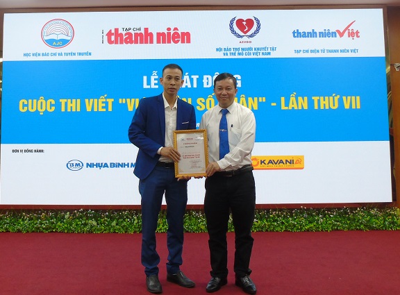 Phát động cuộc thi viết 'Vượt lên số phận' lần thứ VII