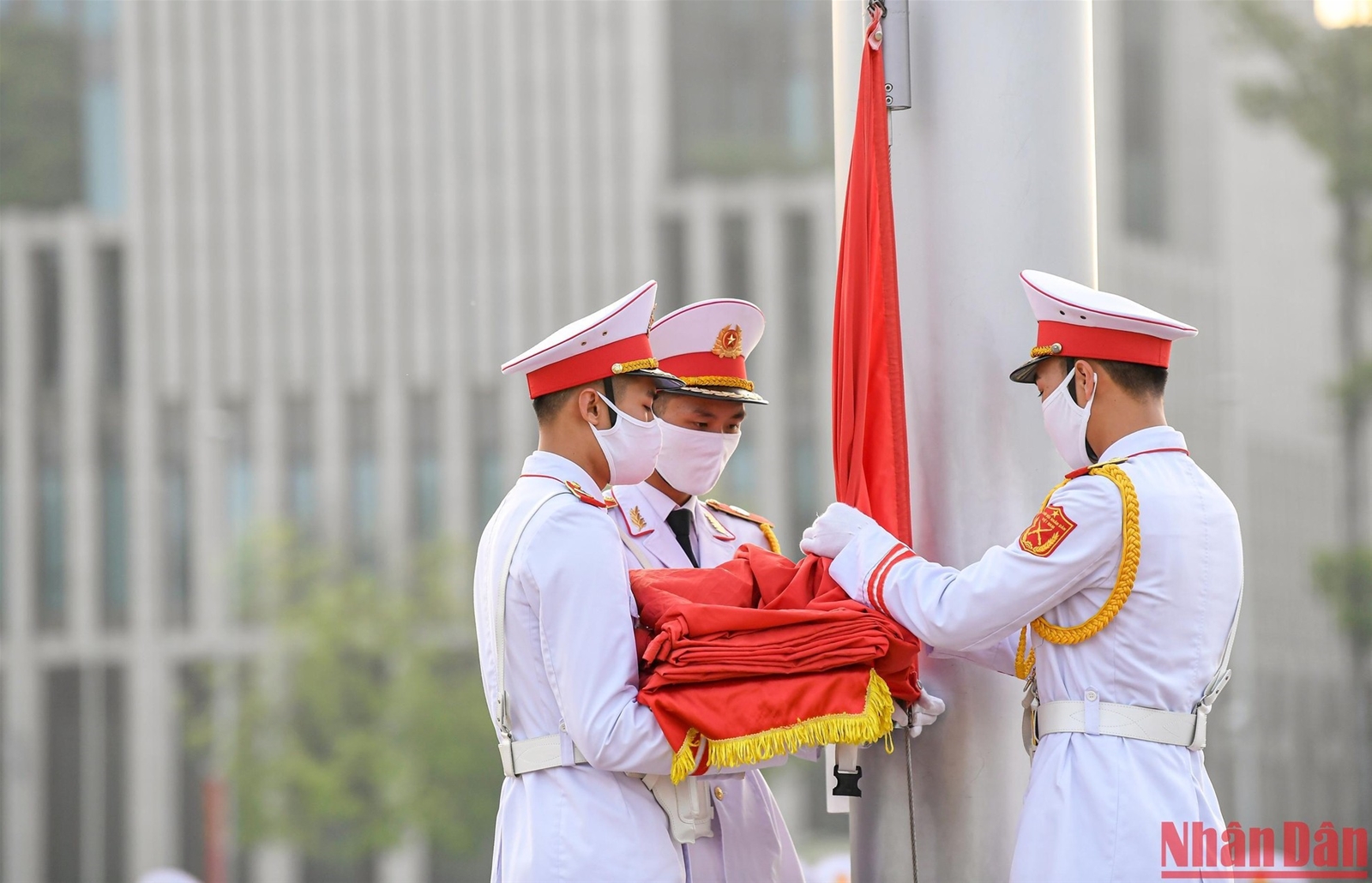 Thiêng liêng nghi lễ thượng cờ mừng Quốc khánh 2/9