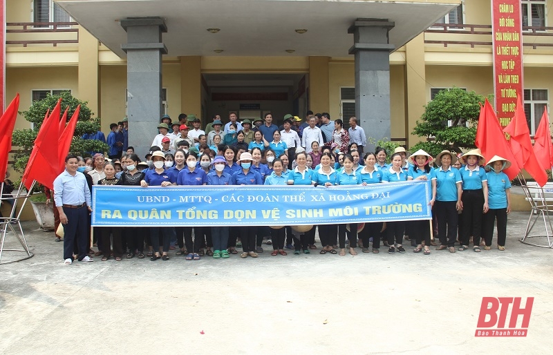 Xã Hoằng Đại (Thanh Hóa) ra quân tổng dọn vệ sinh môi trường