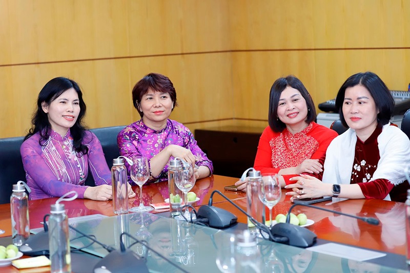 Bộ trưởng Đặng Quốc Khánh: Đánh giá cao những đóng góp của phụ nữ trong ngành Tài nguyên và Môi trường