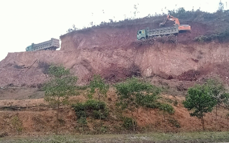Thái Nguyên đóng cửa mỏ đất khai thác “bát nháo”
