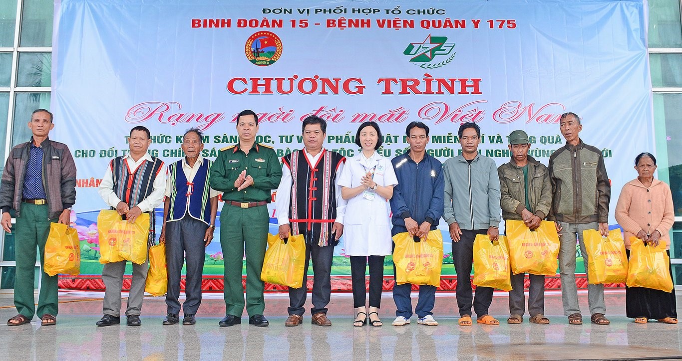 Binh đoàn 15: Xây dựng thế trận lòng dân vững chắc trên vùng biên giới