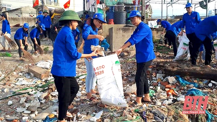 Tuổi trẻ Hậu Lộc đẩy mạnh phong trào bảo vệ môi trường biển