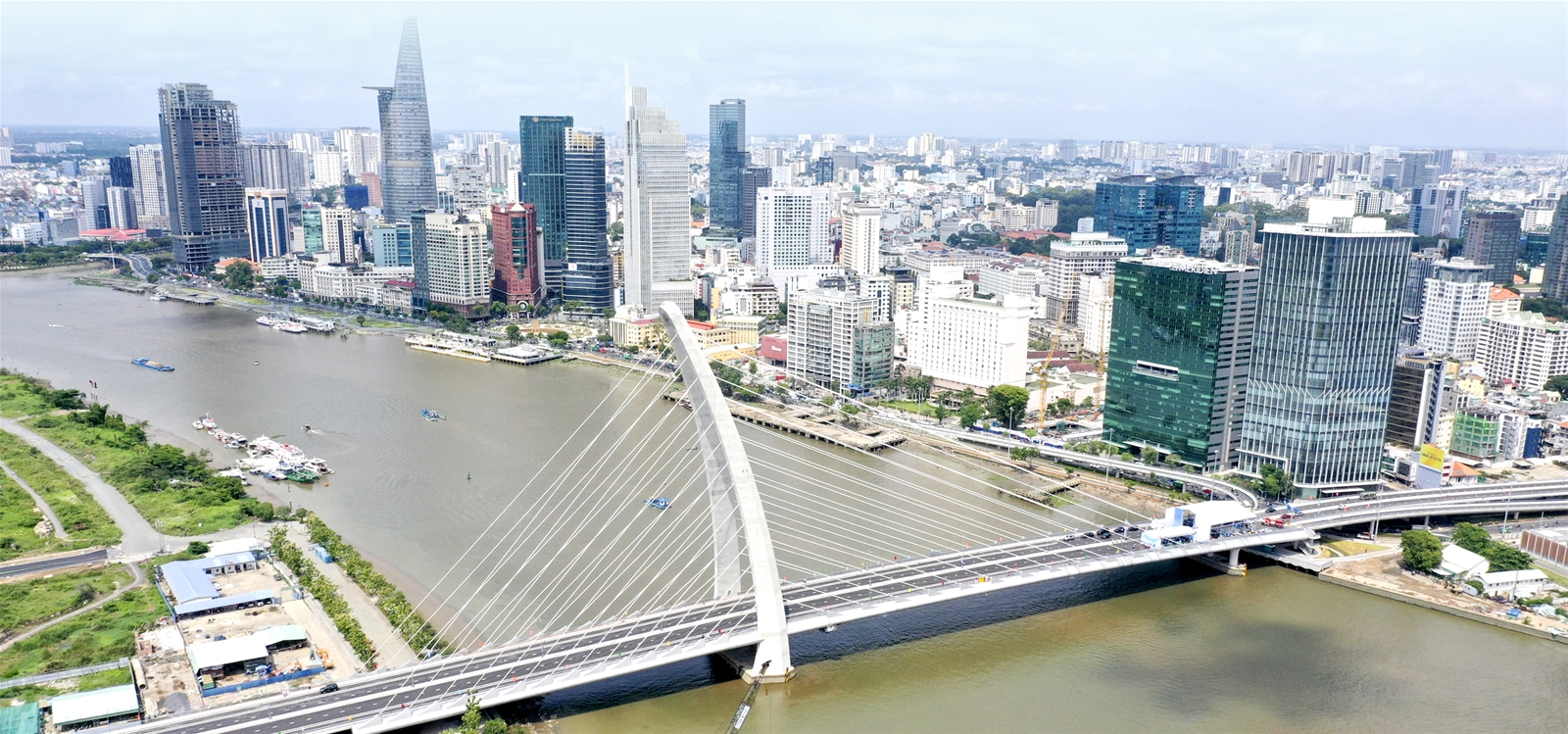Bộ trưởng Bộ Tài nguyên và Môi trường Trần Hồng Hà trả lời trực tuyến về Dự thảo Luật Đất đai sửa đổi năm 2022