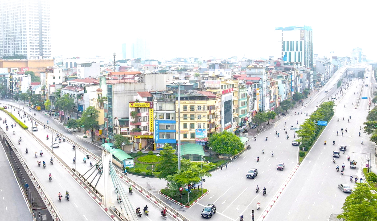 Bộ trưởng Bộ Tài nguyên và Môi trường Trần Hồng Hà trả lời trực tuyến về Dự thảo Luật Đất đai sửa đổi năm 2022
