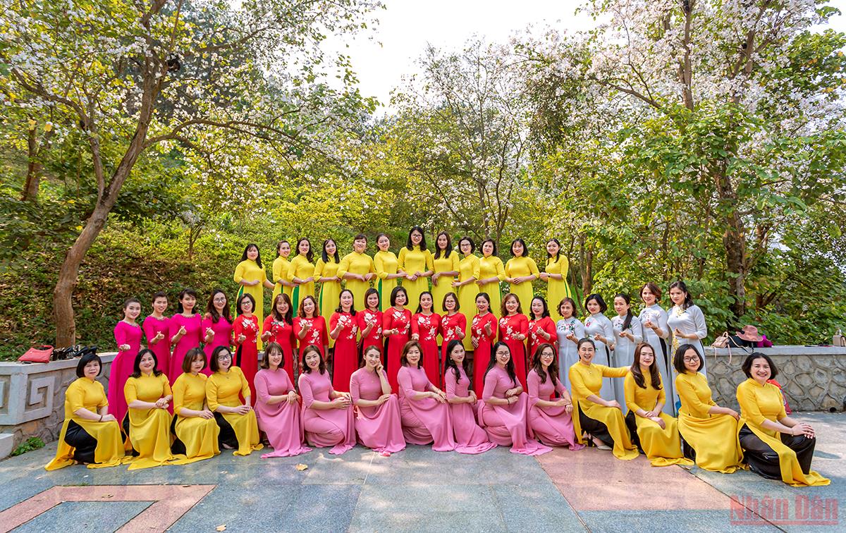 Phụ nữ toàn quốc hưởng ứng “Tuần lễ áo dài”