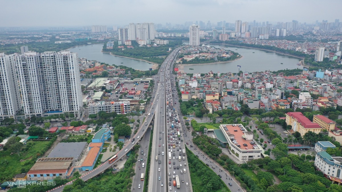 Cửa ngõ Hà Nội, TP HCM ùn tắc ngày cuối nghỉ lễ