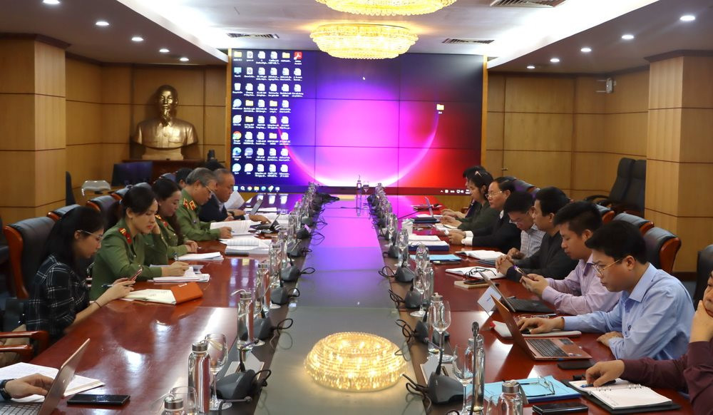 Bộ TN&MT làm việc với Bộ Công An, Bộ Quốc phòng về hoàn thiện Luật Đất đai sửa đổi