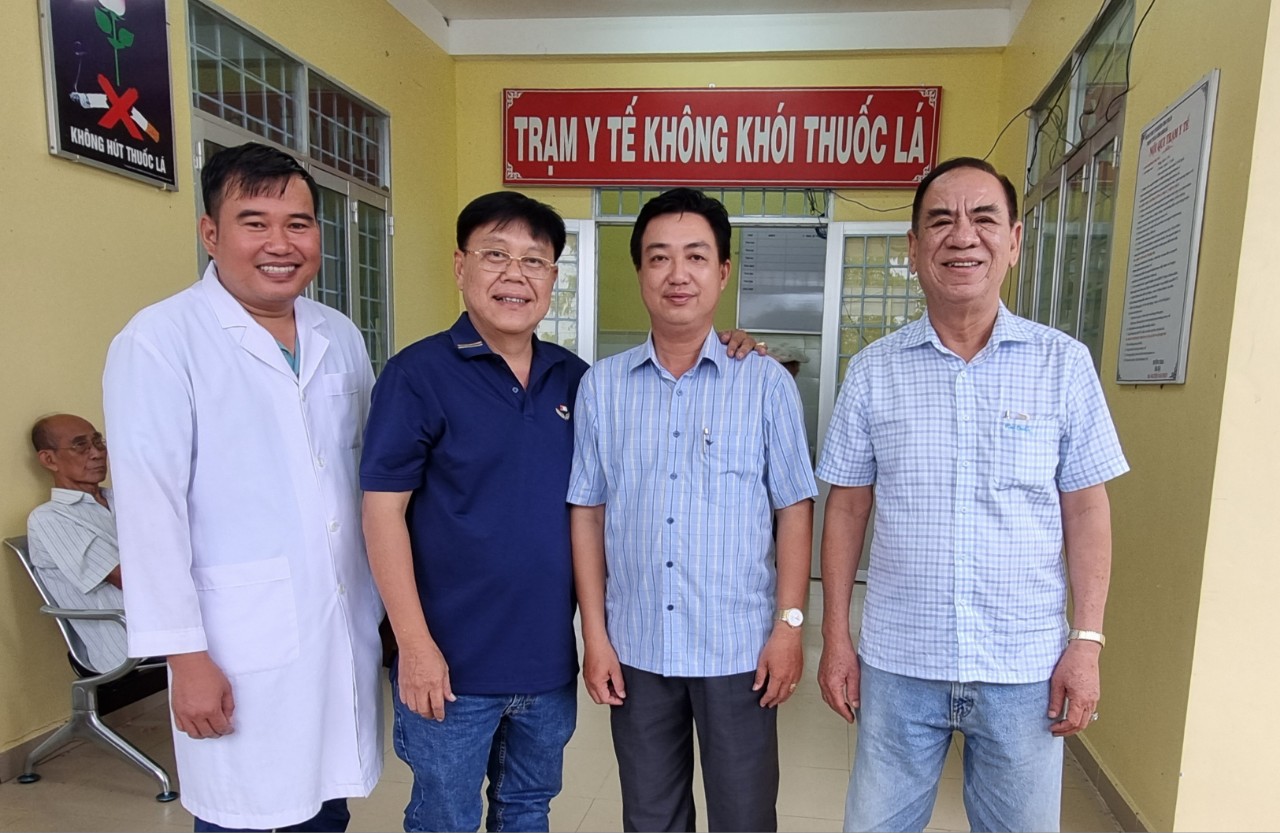 Kiên Giang: Khám sức khoẻ và trao tặng quà cho bà con xã vùng sâu vùng xa nhân Kỷ niệm ngày Thương binh Liệt sĩ