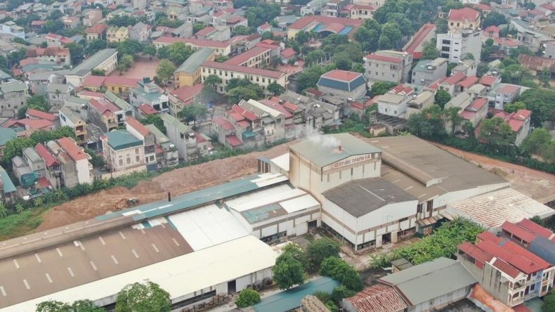 Phú Thọ: Người dân Phong Châu khốn khổ vì nhà máy gốm sứ gây ô nhiễm môi trường