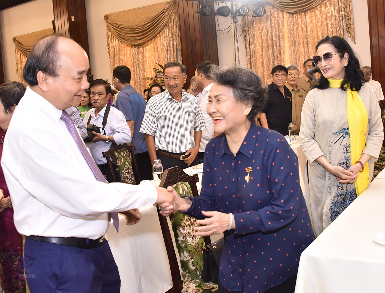 Chủ tịch nước Nguyễn Xuân Phúc dự họp mặt các thế hệ học sinh miền nam trên đất bắc