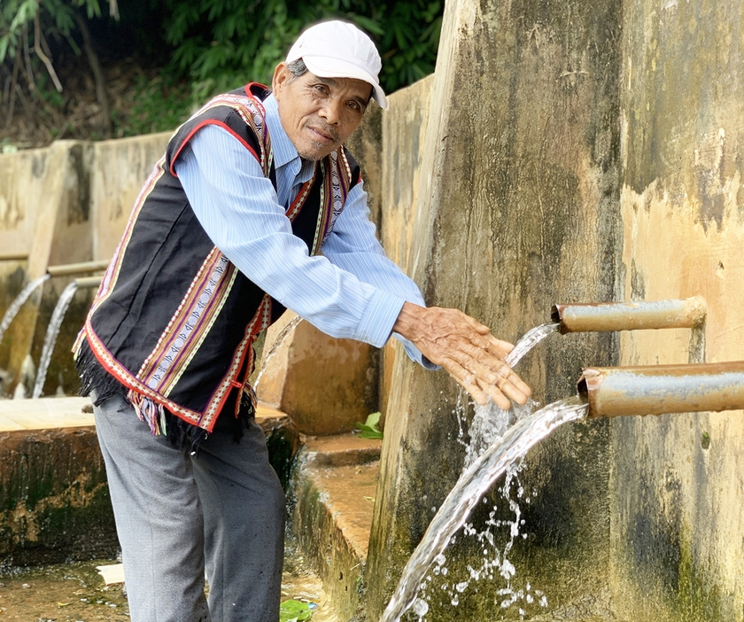 Những giọt nước trong lòng thành phố