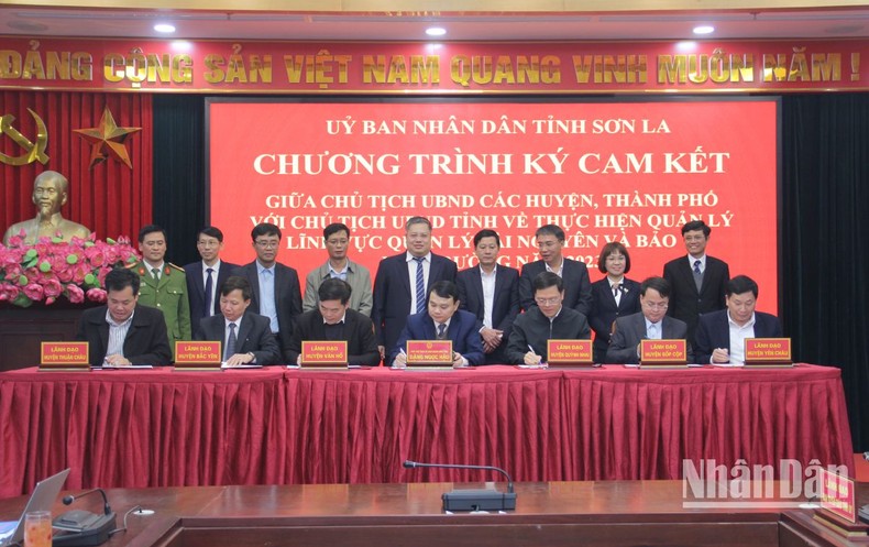 Sơn La ký cam kết tăng cường quản lý tài nguyên môi trường