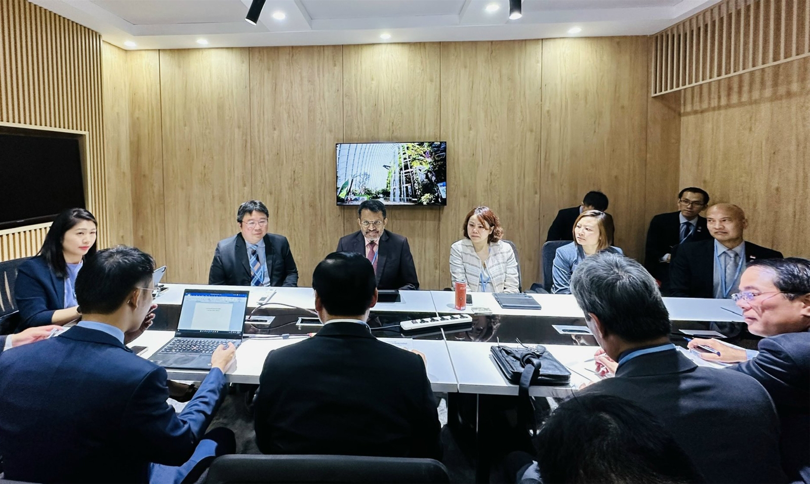 Hội nghị COP27: Cam kết chuyển đổi xanh, xây dựng thị trường các-bon Quyết tâm đưa phát thải ròng về “0” vào năm 2050