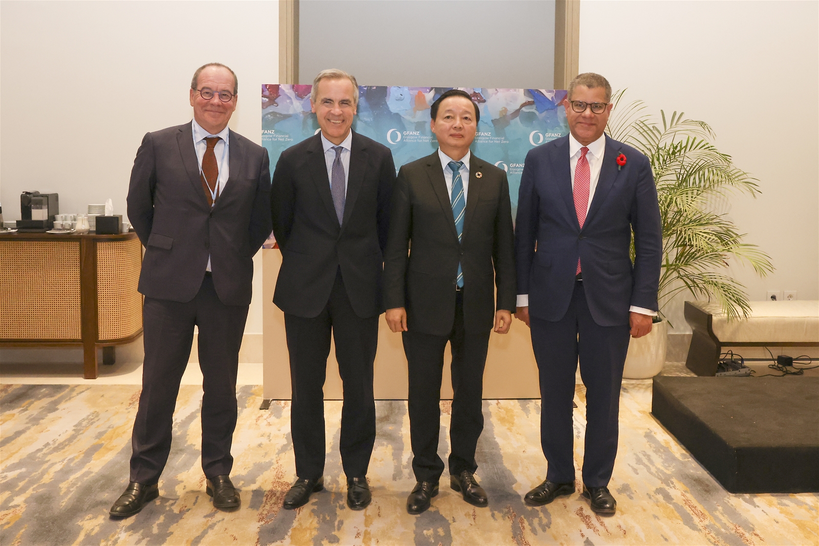 Hội nghị COP27: Cam kết chuyển đổi xanh, xây dựng thị trường các-bon Quyết tâm đưa phát thải ròng về “0” vào năm 2050