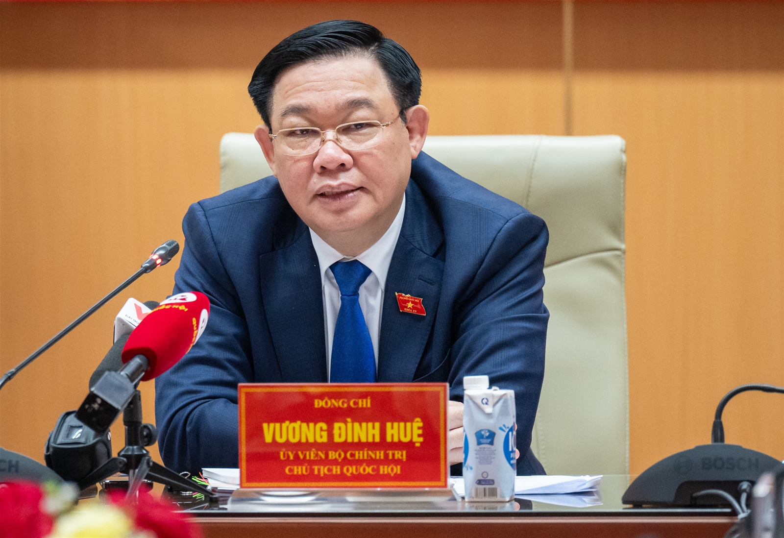 Chủ tịch Quốc hội Vương Đình Huệ: Ngành Y tế cần 