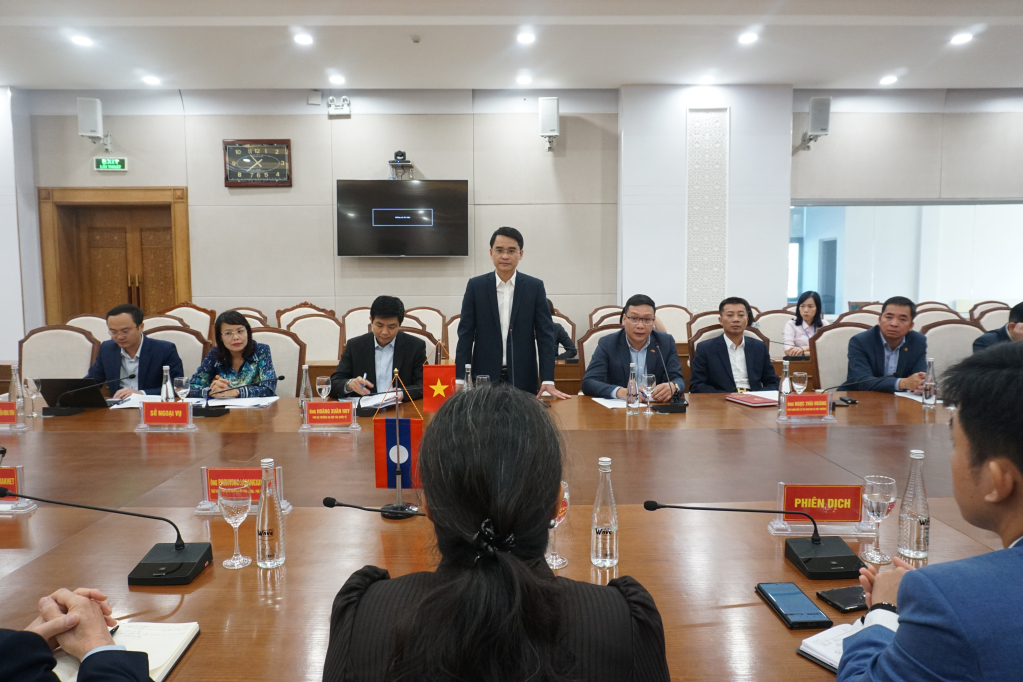 UBND tỉnh Quảng Ninh tiếp và làm việc với Đoàn công tác Bộ Tài nguyên và Môi trường Lào