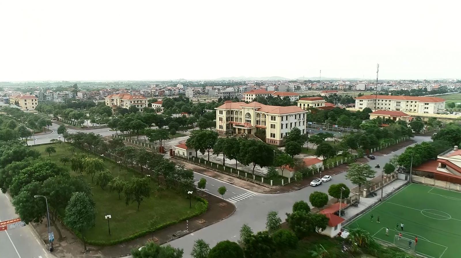 Sử dụng hiệu quả tài nguyên đất đai, hướng tới mục tiêu trở thành thị xã vào cuối năm 2022