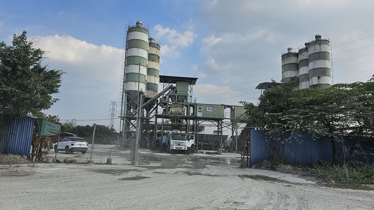 Cận cảnh biệt thự, trụ sở công ty, cây xăng xây sai quy hoạch ở khu đô thị Thanh Hà