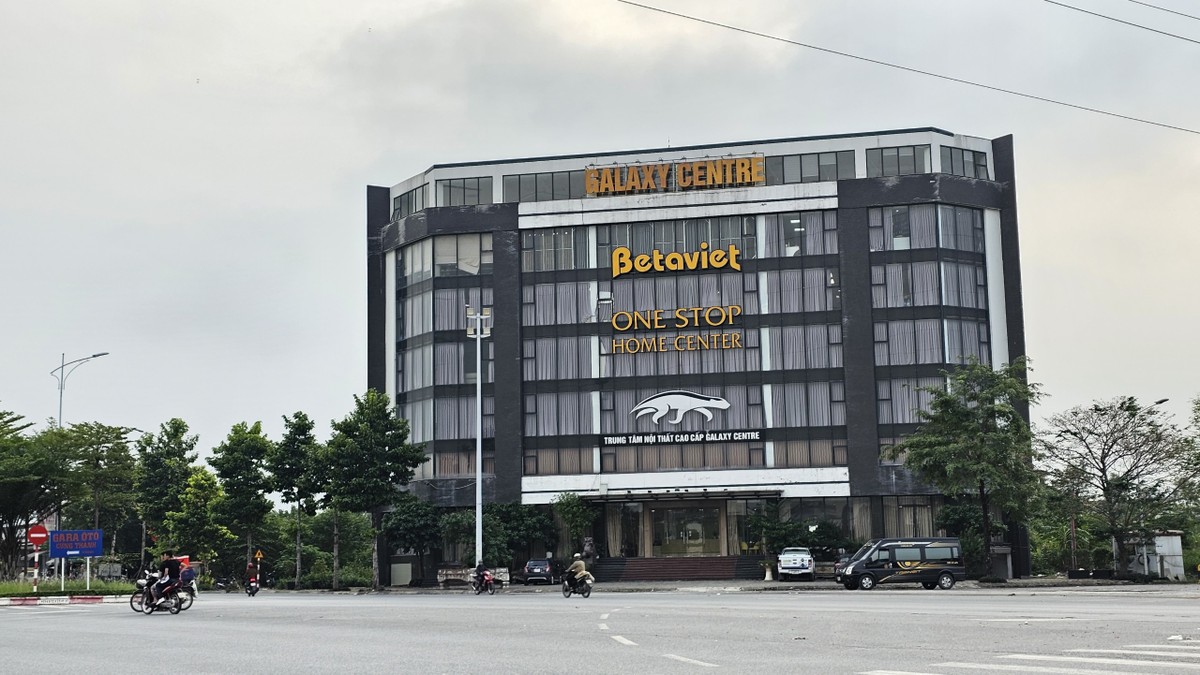 Cận cảnh biệt thự, trụ sở công ty, cây xăng xây sai quy hoạch ở khu đô thị Thanh Hà