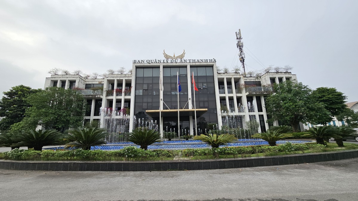 Cận cảnh biệt thự, trụ sở công ty, cây xăng xây sai quy hoạch ở khu đô thị Thanh Hà