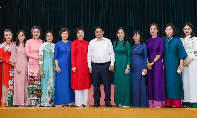 Thủ tướng: Tạo điều kiện tốt nhất có thể để xây dựng nền báo chí cách mạng, chuyên nghiệp, nhân văn, hiện đại