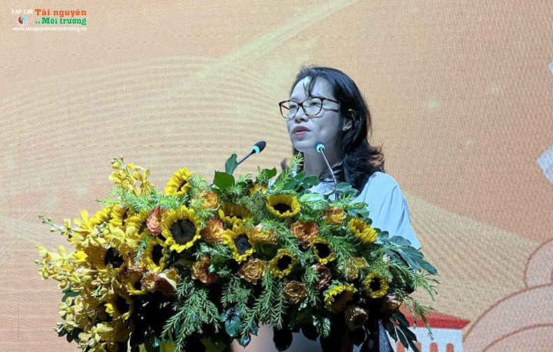 Khen thưởng là tuyên truyền, cổ vũ, khuyến khích hoàn thành tốt nhiệm vụ