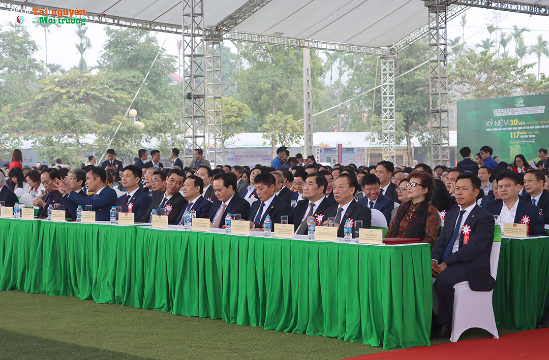 Đại học Quốc gia Hà Nội kỷ niệm 30 năm ngày Chính phủ ban hành Nghị định về ĐHQGHN, 117 năm truyền thống và đón nhận Huân chương Lao động hạng Nhất