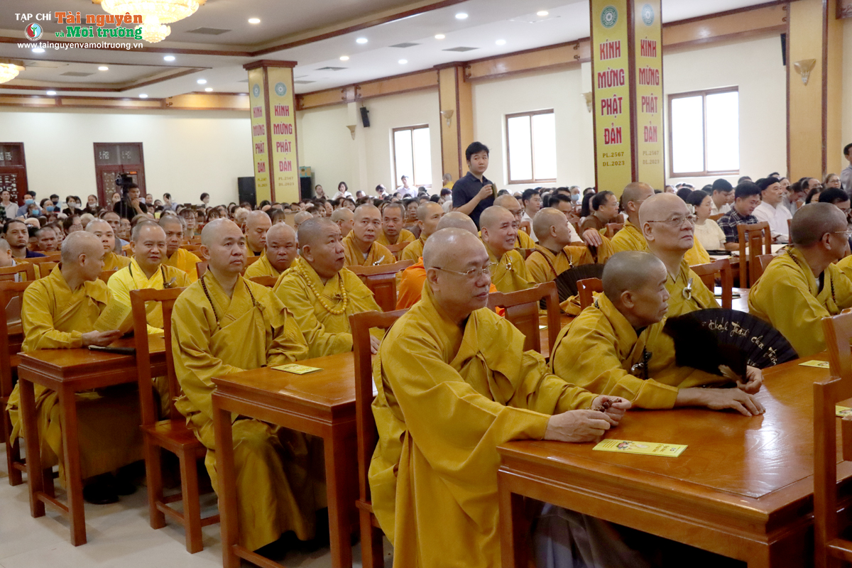 Phóng sự ảnh Mừng Đại lễ Phật đản năm 2023 tại chùa Quán Sứ, Hà Nội