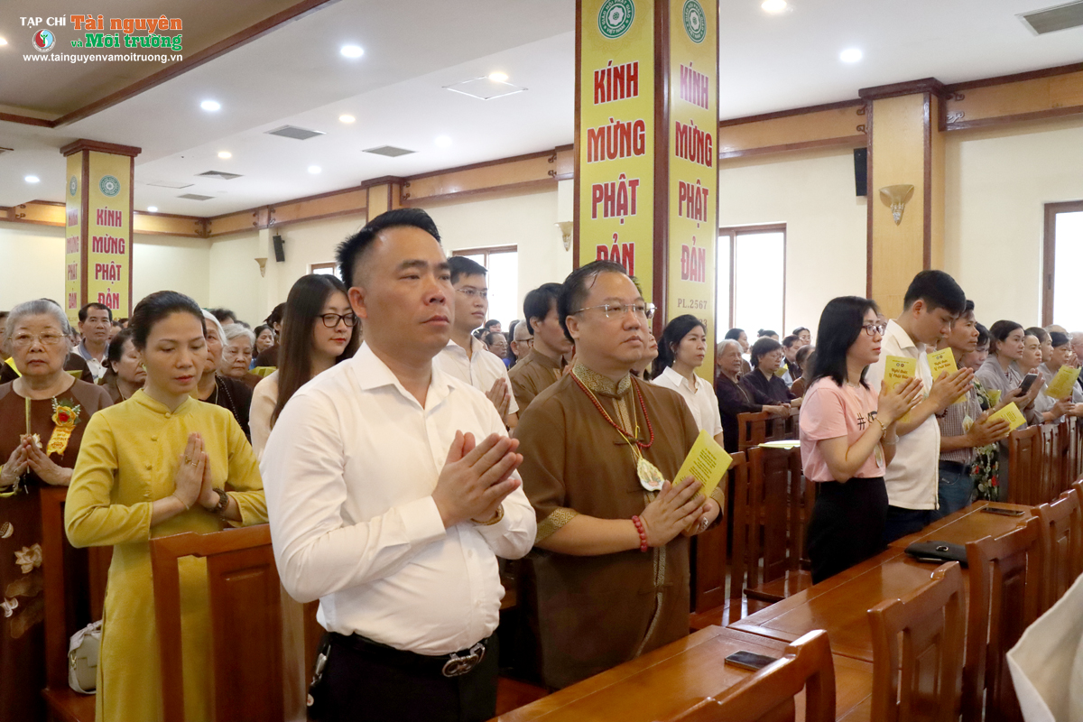 Phóng sự ảnh Mừng Đại lễ Phật đản năm 2023 tại chùa Quán Sứ, Hà Nội