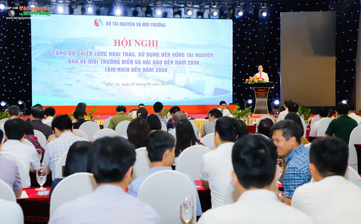 Công bố Chiến lược khai thác, sử dụng bền vững tài nguyên, bảo vệ môi trường biển và hải đảo đến năm 2030, tầm nhìn đến năm 2050