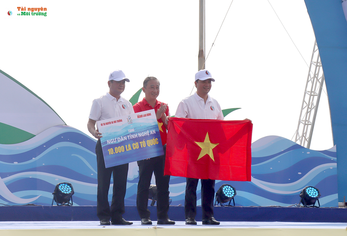 Bộ trưởng Đặng Quốc Khánh phát động bảo vệ môi trường, bảo vệ môi trường biển và đại dương