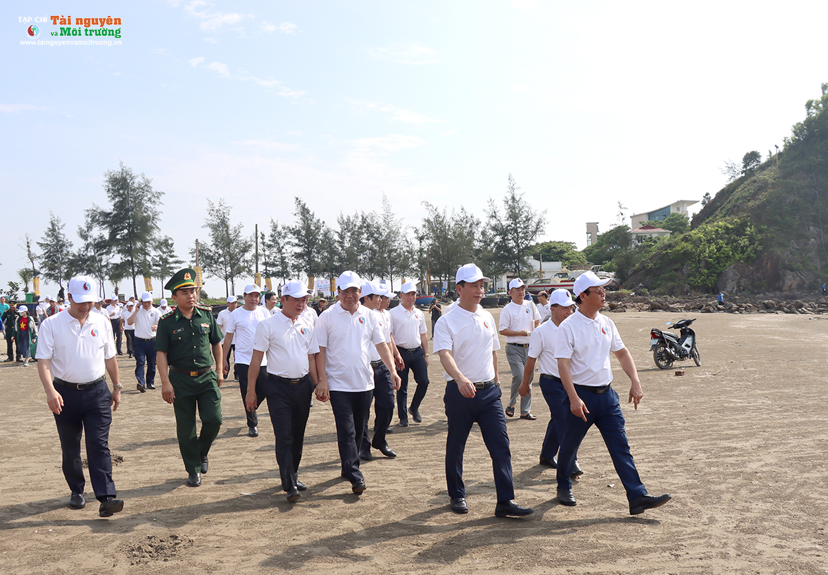 Bộ trưởng Đặng Quốc Khánh phát động bảo vệ môi trường, bảo vệ môi trường biển và đại dương