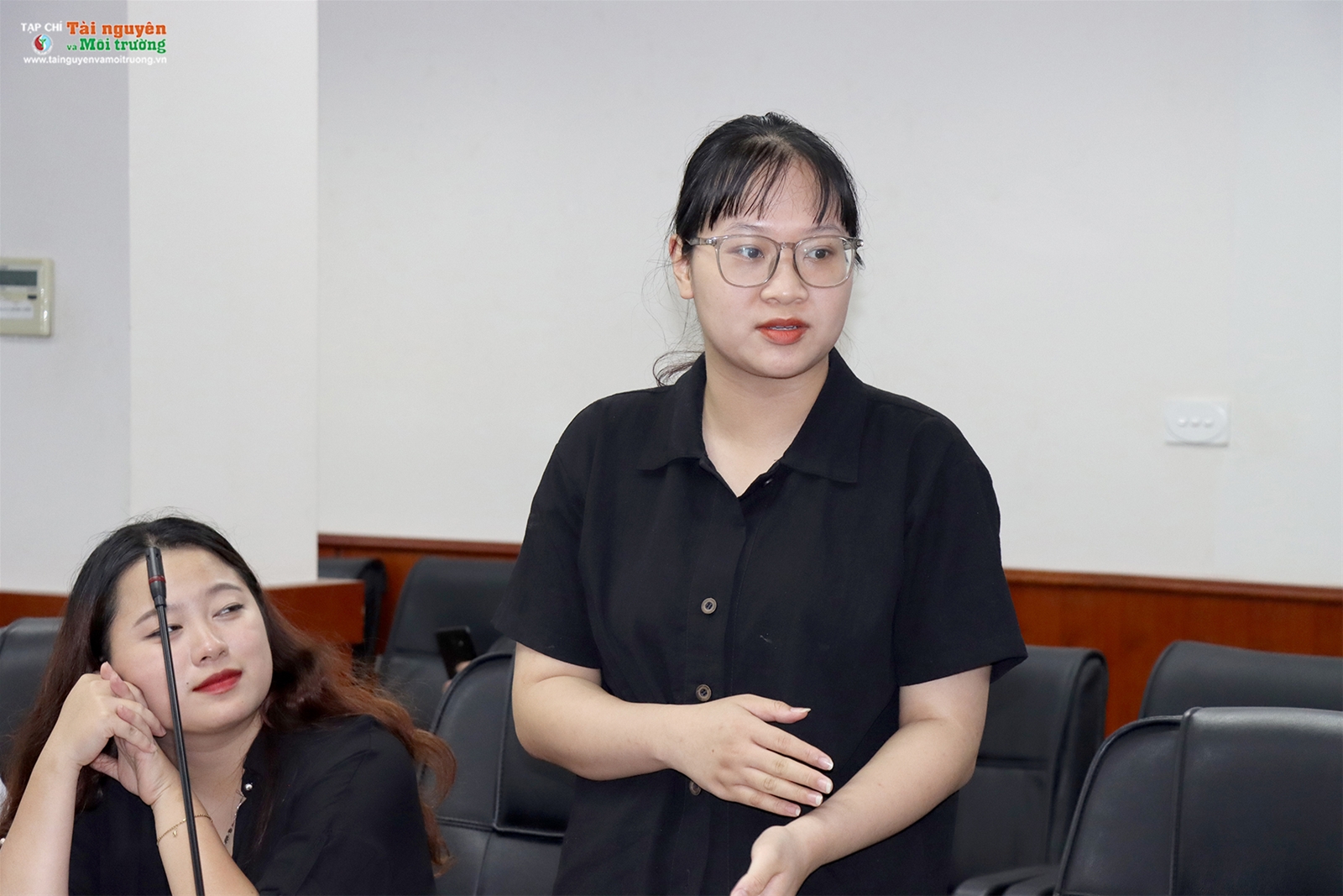 Gặp mặt sinh viên