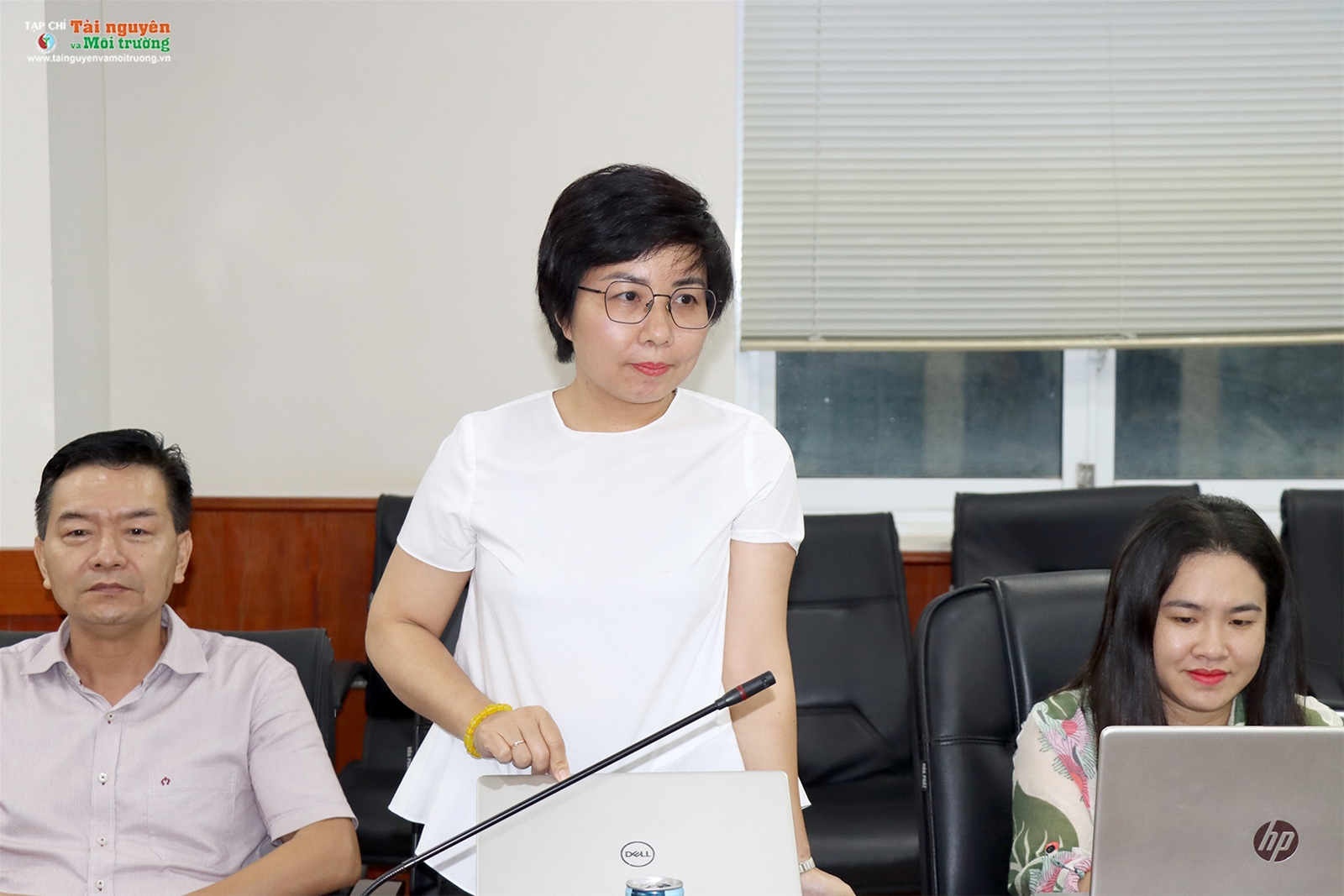 Gặp mặt sinh viên