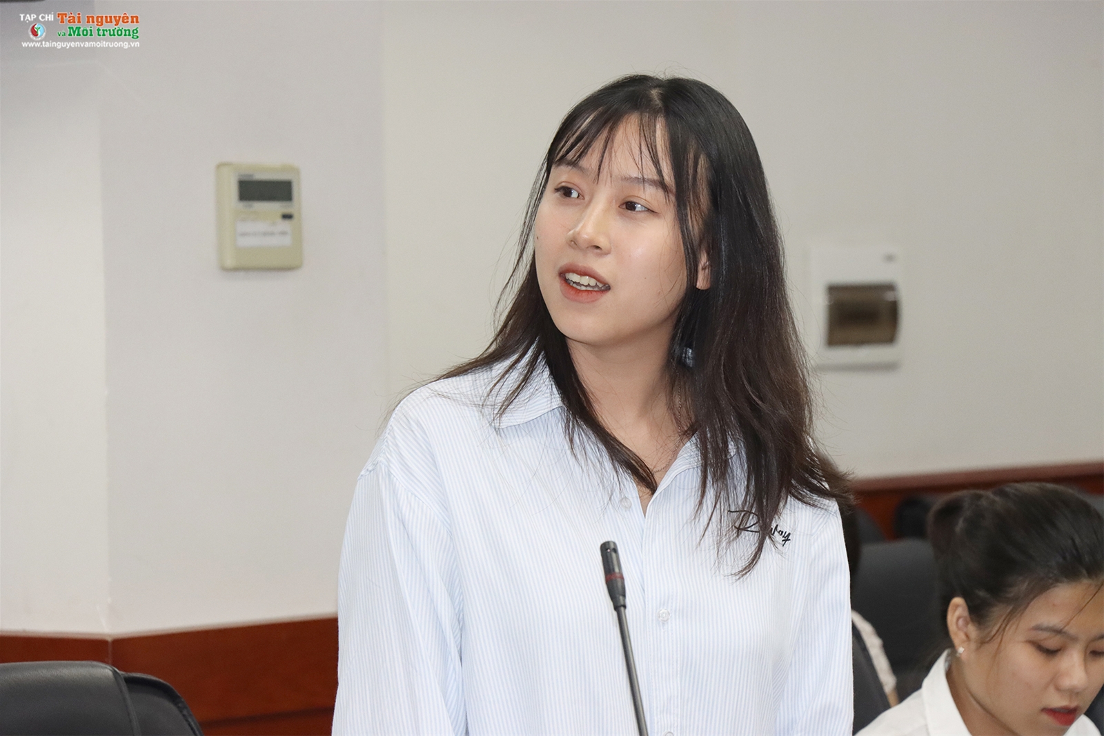 Gặp mặt sinh viên