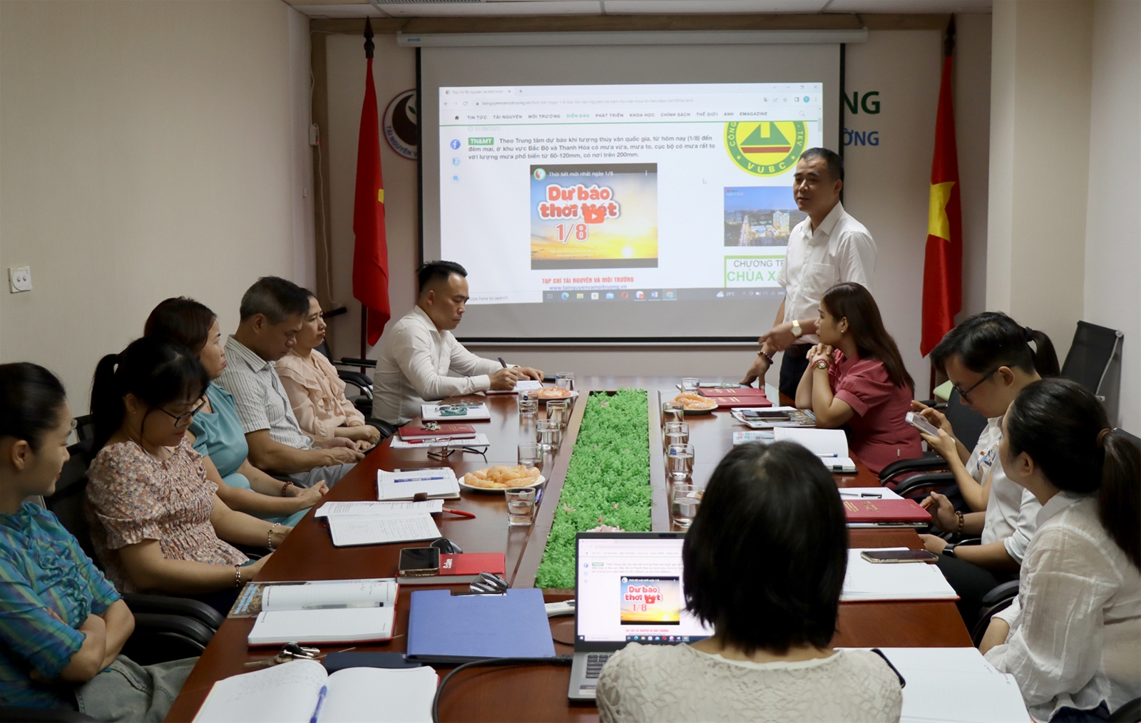 Tạp chí Tài nguyên và Môi trường ký kết hợp tác truyền thông cùng Công ty Cổ phần Truyền hình thực tế HDTV Việt Nam