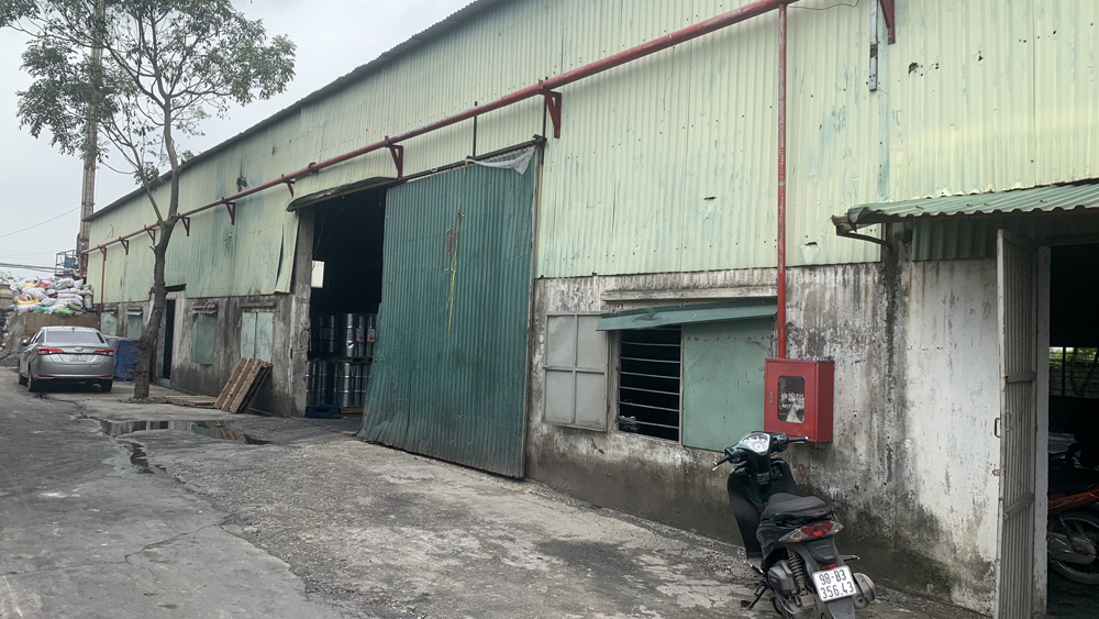 Việt Yên: Từ vụ ô nhiễm tại cở sở sản xuất hạt nhựa, phát hiện thêm một doanh nghiệp vi phạm về môi trường