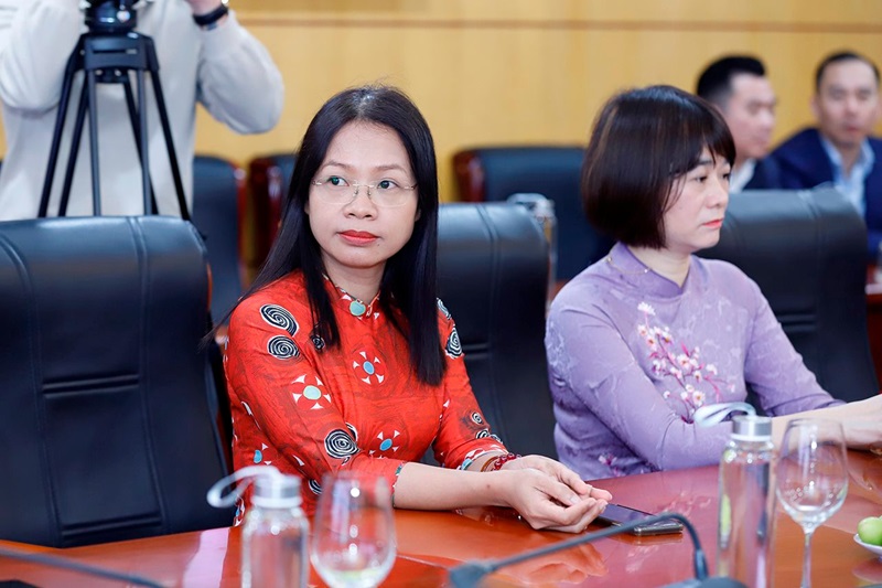 Bộ trưởng Đặng Quốc Khánh: Đánh giá cao những đóng góp của phụ nữ trong ngành Tài nguyên và Môi trường
