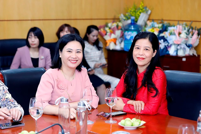Bộ trưởng Đặng Quốc Khánh: Đánh giá cao những đóng góp của phụ nữ trong ngành Tài nguyên và Môi trường
